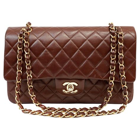 bague chanel matelassée|Chanel lambskin medium flap bag.